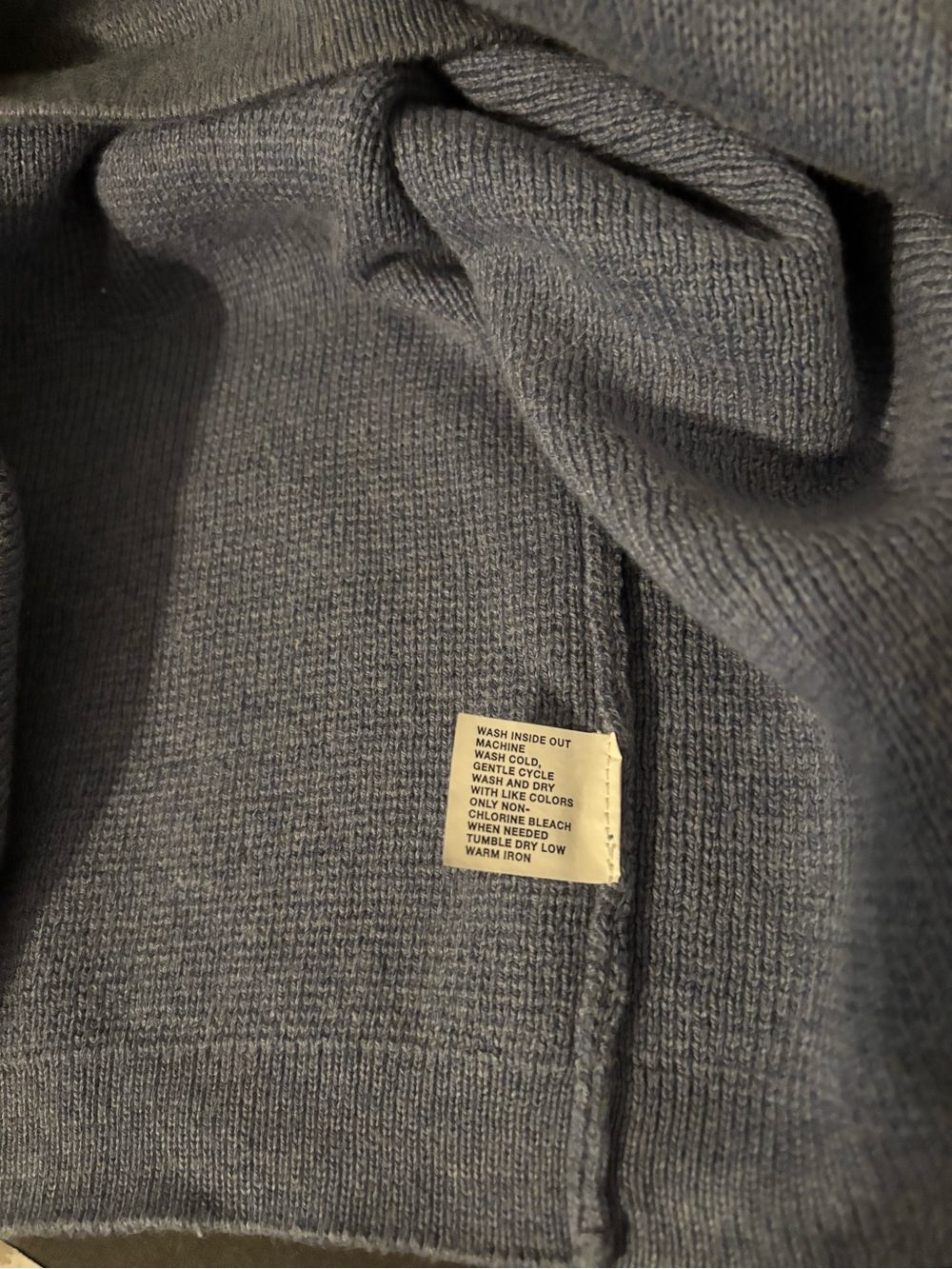 GAP Men's Slate Gray Half-Zip Sweater with Navy blue Sleeve Stripes - Picture 5 of 8